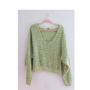 Free People Cropped V-Neck Sweater with Balloon Sleeves (Size Small)